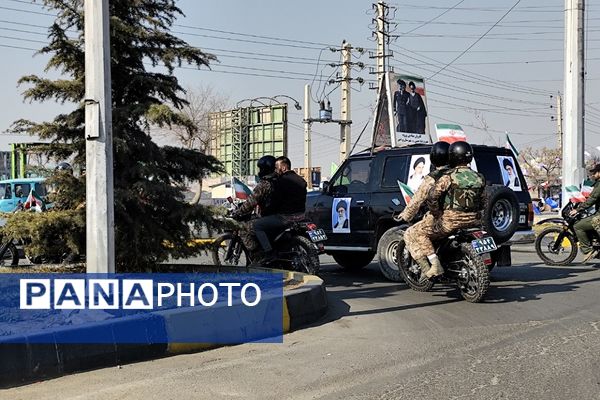کاروان نمادین ورود حضرت امام خمینی(ره) به میهن اسلامی