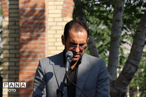 غبارروبی مزار شهدا با حضور مسئولین شهرستان سملقان