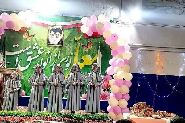 مراسم گرامیداشت روز معلم در مرکز آموزش عالی عترت واوان اسلامشهر