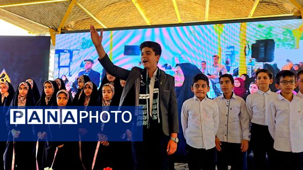 نمایشگاه رویداد به توان مردم در مشهد