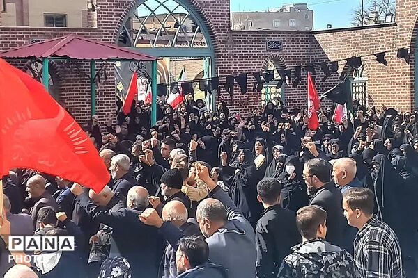 انزجار از تروریسم صهیونیستی ـ آمریکایی و تجدید عهد با راه رهبر شهید در نماز جمعه صباشهر