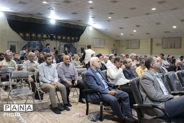یادواره «لاله های سفید» در قم