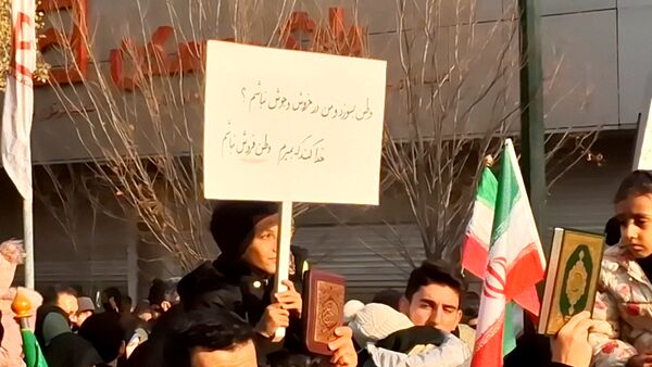 جلوه‌های باشکوه حضور مردم قم در راهپیمایی ۲۲ دی
