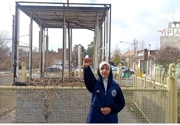 رجز خوانی دانش آموز خبرنگار پانا علیه اختشاشات 