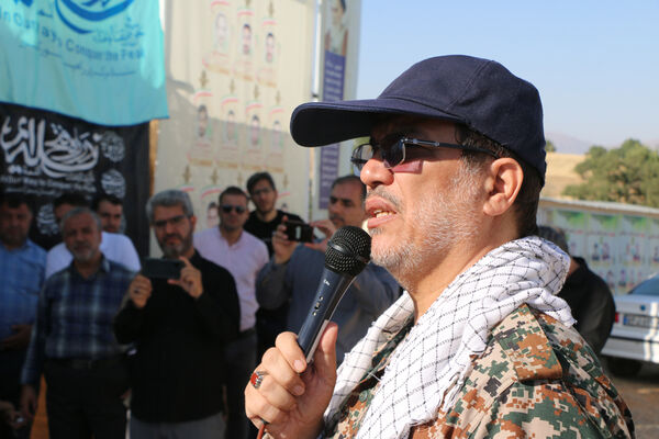 بازدید معلمان از یادمان محل شهادت سردار شهید «مهدی زین الدین»