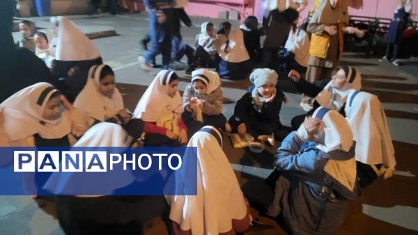 همدلی و معنویت در مراسم افطاری مدرسه حسین‌علی بابایی تهران