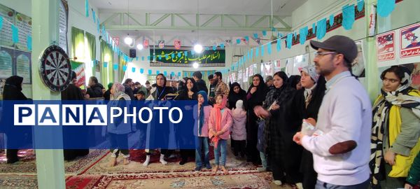 برگزاری مسابقات دارت در جشن بزرگ ۲۲بهمن در روستای اسلام آباد شیروان 