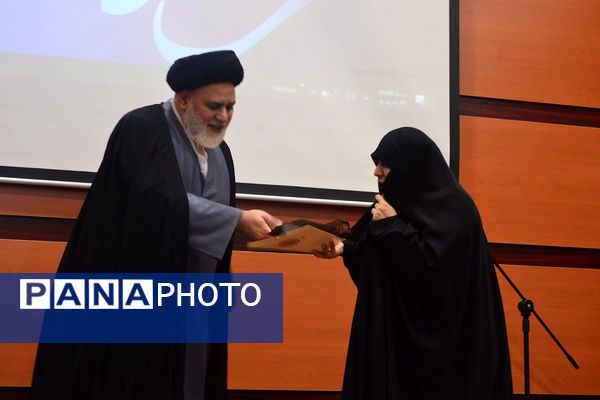 اختتامیه جشنواره ریحانه درسالن سجادیه بهارستان ۲