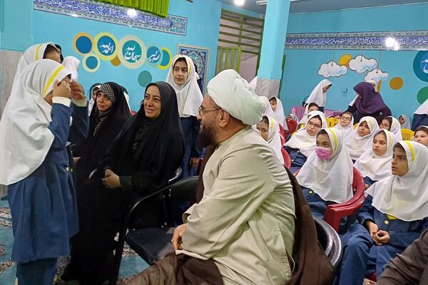 مراسم ولادت حضرت زینب(س) در دبستان صابران یک شهریار