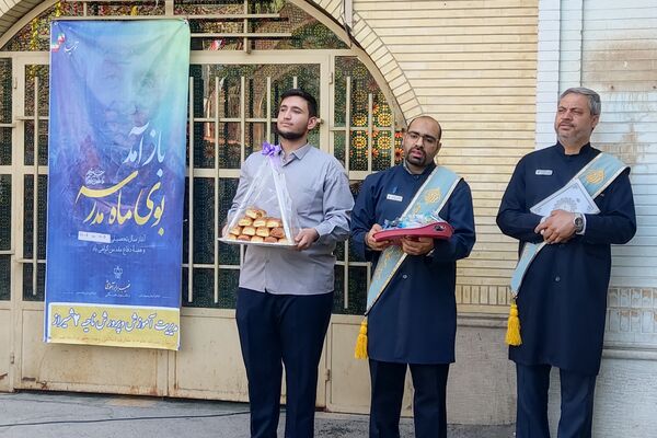 آغاز سال تحصیلی در دبیرستان علوم و معارف اسلامی شهید مطهری؛ شور و شوق مهر در مدارس