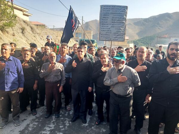 مراسم سوگواری، علم گردانی در روستای گرمدره 