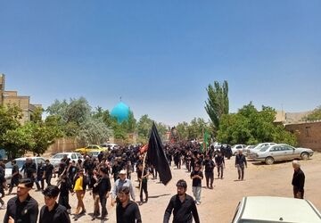 اقامه عزای روز عاشورا در روستای علی آباد پیشکوه تفت