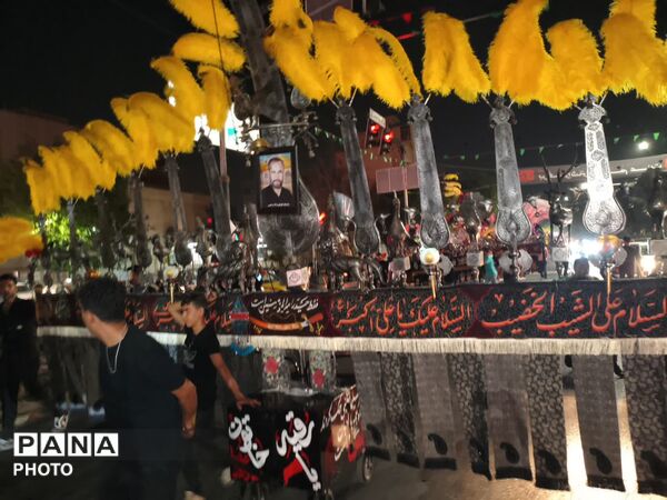 کاروان‌های عزاداری شب شهادت امام سجاد(ع) در سراسر اصفهان به حرکت درآمد