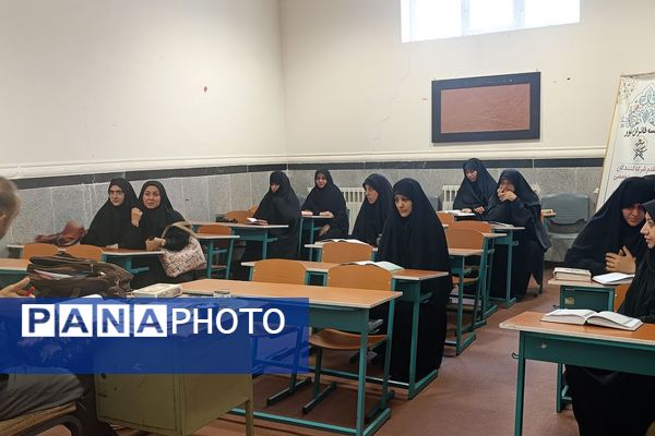 تابستانی معنوی برای دانش‌آموزان در دارالقرآن معراج شهرستان پردیس 