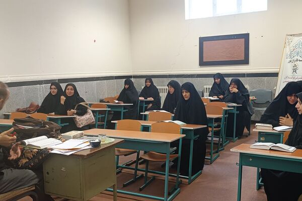 تابستانی معنوی برای دانش‌آموزان در دارالقرآن معراج شهرستان پردیس 