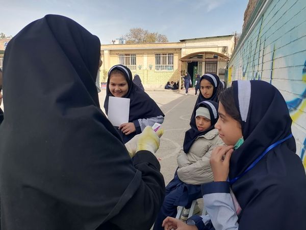 وارنیش فلوراید برای دانش آموزان دبستان ناهید نخودی 