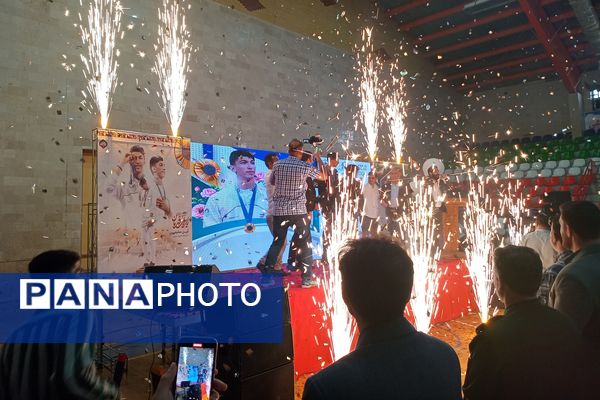 استقبال مردم کرمانشاه از آرین سلیمی قهرمان المپیک پاریس 