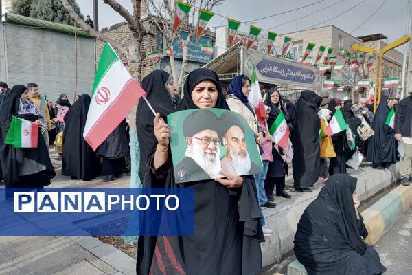 خروش مردمی در خیابان‌های رباط‌کریم در 22بهمن