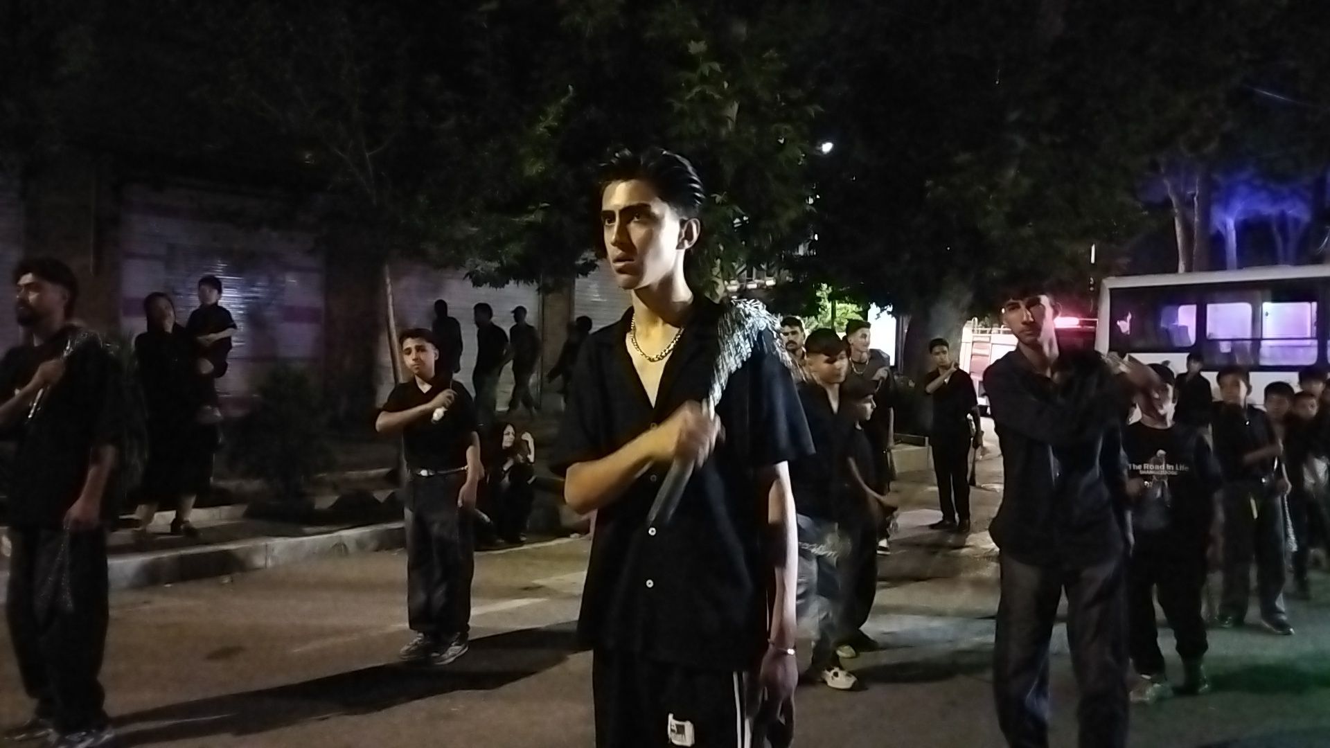 گذری بر فعالیت هیئت متحده مسجد پنج تن باغنو در شب عاشورا 