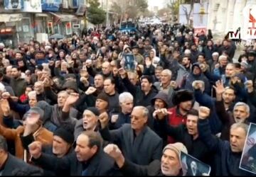 بیعت مردم ملکان با سومین علمدار انقلاب اسلامی ایران
