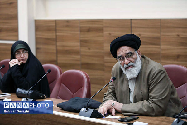 جلسه ستاد مرکزی بزرگداشت انتفاضه و روز جهانی قدس