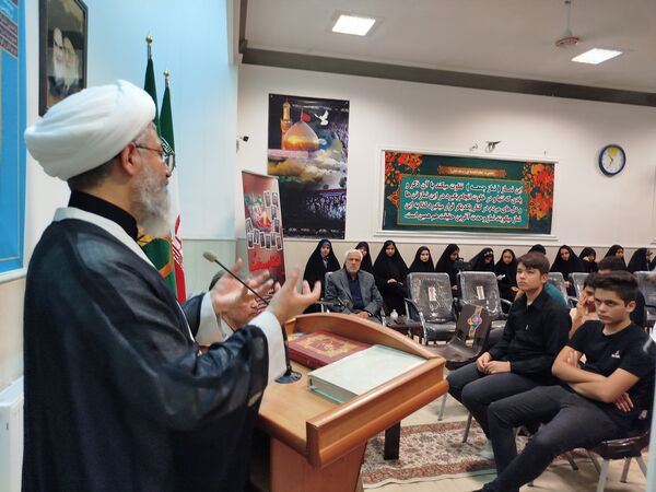 دیدار امام جمعه با روسای اتحادیه انجمن اسلامی مدارس شهرستان کاشمر