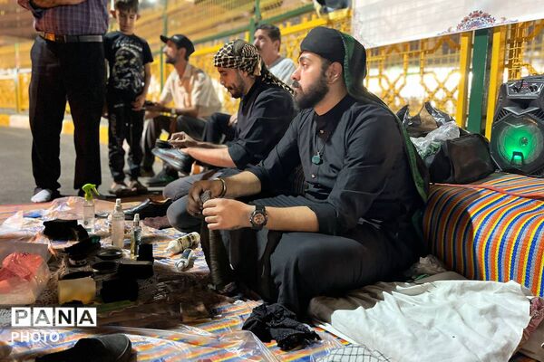 مشهدالرضا(ع) سیاه‌پوش غریب خراسان؛ ایران در سوگ امام مهربانی‌ها