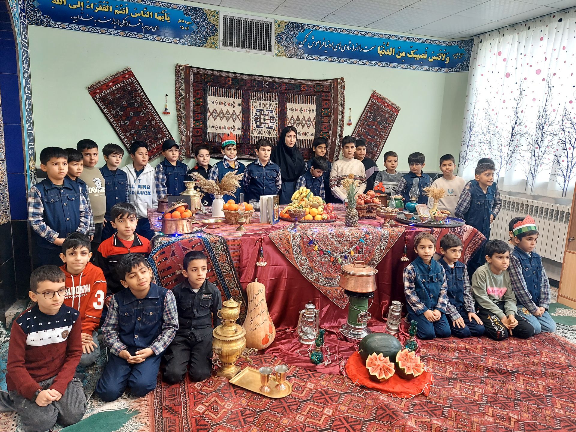 جشن یلدایی در مدرسه شهدای فرهنگی شهرستان شیروان
