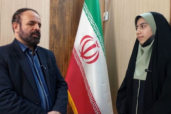  آشنایی با آرمان‌های انقلاب،مهم‌ترین وظیفه کنونی دانش‌آموزان  است