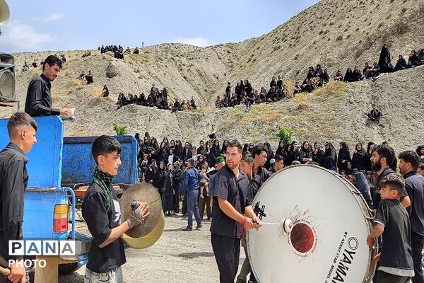 آیین باشکوه عزاداری امام حسین علیه السلام در روز عاشورای حسینی-۱