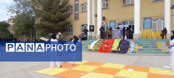 برگزاری المپیاد درون مدرسه‌ای در دبیرستان محمودیه تربت‌حیدریه