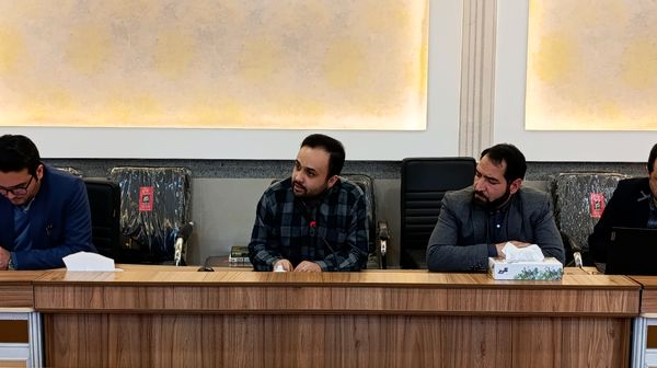 اهمیت برگزاری نماز و اجرای طرح نماد در مدارس