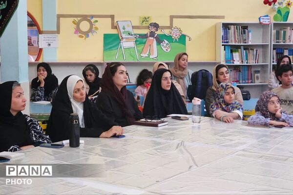 سمینار «والدین امروز، ابزارهای فردا» با محوریت نقش هوش مصنوعی در خانواده