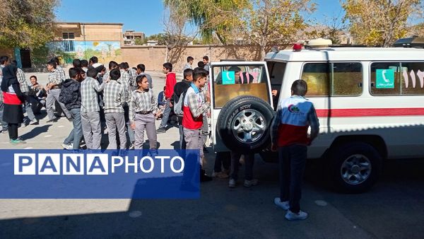 رزمایش پدافند غیر عامـل در دبیرستان نمونه دولتی شهید حاج قاسم سلیمانی شهرستان بن 