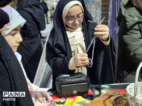 برپایی غرفه فرهنگی سازمان دانش‌آموزی در میدان المپیک