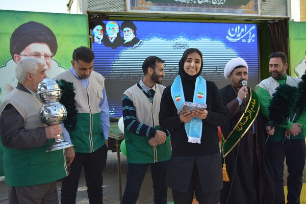 عطر رضوی در جشن نیمه شعبان مدرسه حکمت