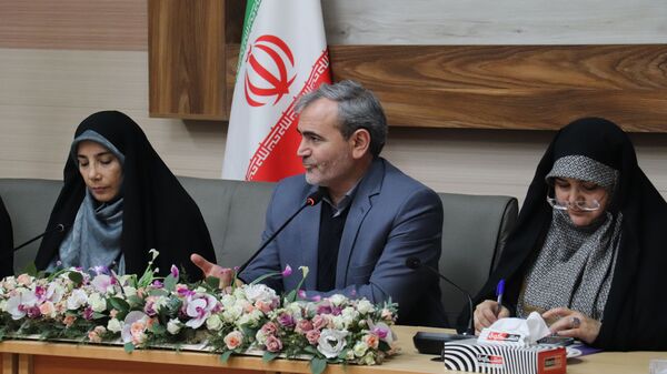 رویداد الگوسازی از زنان موفق و فعال در گفتمان الگوی سوم زن مسلمان