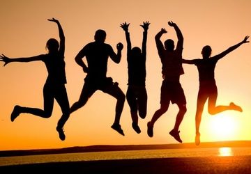 تابستان شاد دانش‌آموزان در مشهد مرغاب