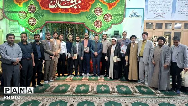 آیین تقدیر از ۷۰ معلم جهادی در مسجد انصارالحسین(ع) قم