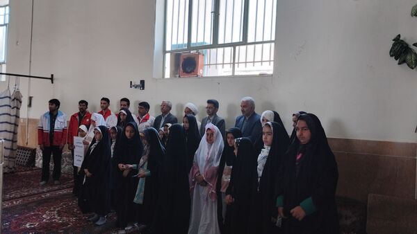 میز خدمت مسئولان در نماز جمعه شهر وردنجان