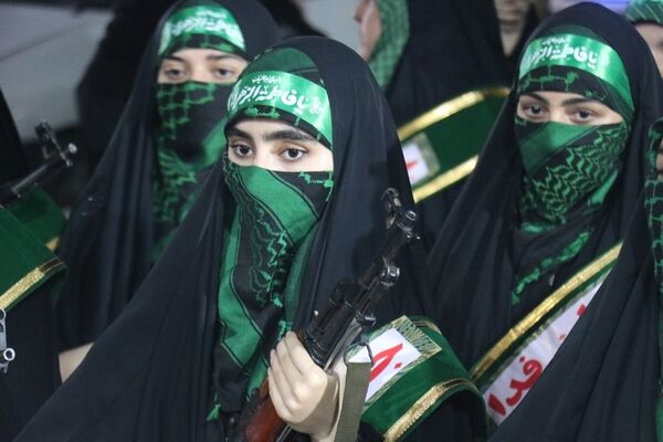 رزمایش اقتدار با حضور گردان‌های جانفدا در نسیم‌شهر
