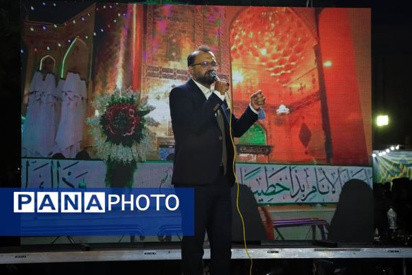 غدیر کیلومتری کاشان؛ جشن بی‌وقفه‌ی ولایت در چهارراه نماز