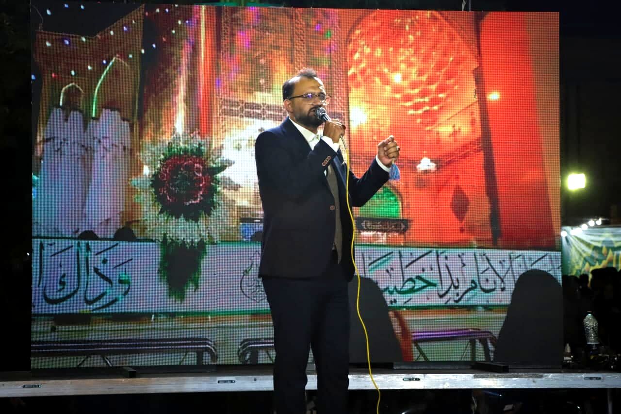 غدیر کیلومتری کاشان؛ جشن بی‌وقفه‌ی ولایت در چهارراه نماز