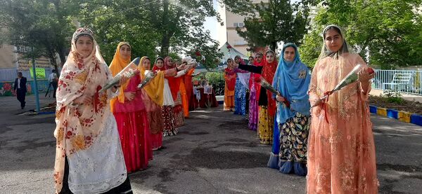 آیین نمادین «سپاس معلم »در ناحیه یک شهرکرد 