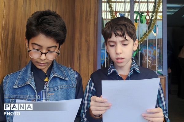 آیین سپاس مربی در دبستان شهید قلنبر ناحیه دو شهرری 