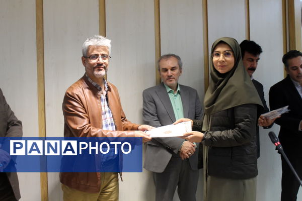 تجلیل از برترین‌های تدریس و یادگیری در جشن نوآوری و خلاقیت در آموزش