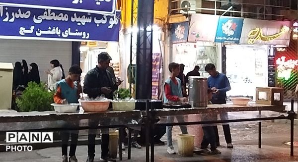 موکب مردمی شهید مصطفی صدر زاده در هشتاد و دومین شب 