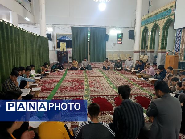 محفل انس با قرآن کریم در کاشمر 