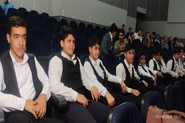 آیین تجلیل از خبرنگاران و فعالان عرصه رسانه در سینما هنر یاسوج