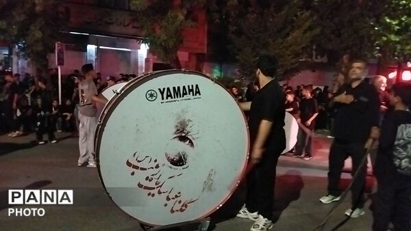 گذری بر فعالیت هیئت جواد الائمه شهرستان نیشابور در شب عاشورا 